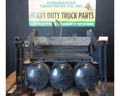 Volvo VNL670 Battery Box