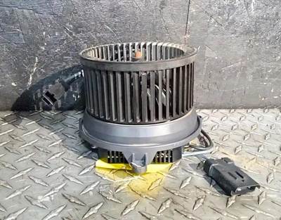 Freightliner Cascadia 125 HVAC Blower Motor
