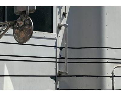 1994 Freightliner FLC Right Storage Box Door