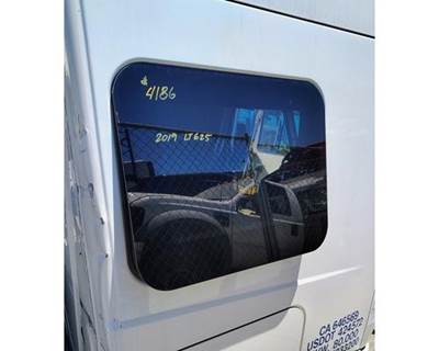Used 2019 International LT625 Right Sleeper Window Assembly, Part # 3599748C96 / 3599748C95