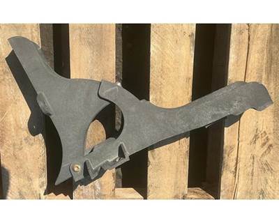 Freightliner Cascadia 125 Bracket