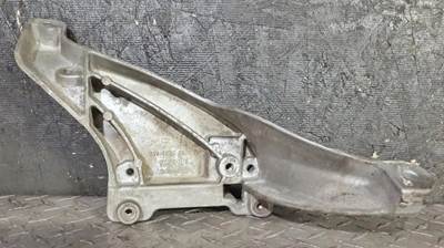 Kenworth T680 Bracket