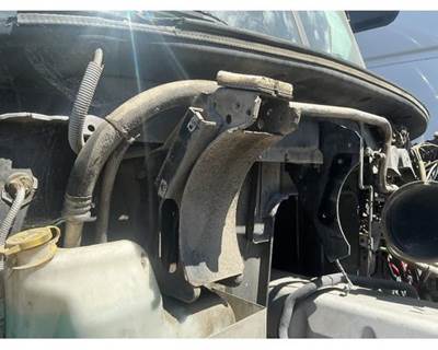 Mack Pinnacle CXU613 Bracket for a Mack CXU613