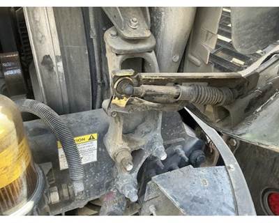 Mack Pinnacle CXU613 Bracket for a Mack CXU613