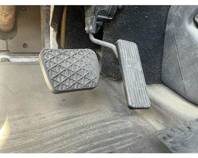 Freightliner FL70 Pedal