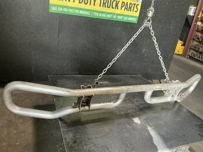 Freightliner Cascadia 125 Bumper Guard