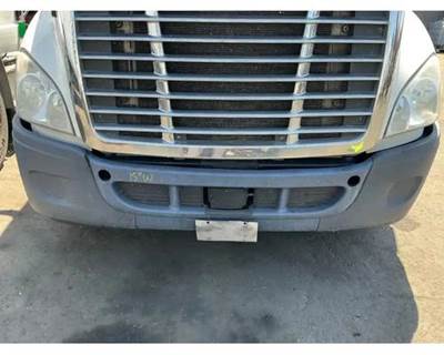 Freightliner Cascadia 113 Front Bumper