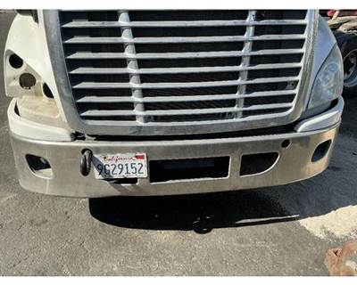 Freightliner Cascadia 113 Front Bumper for a Freightliner CASCADIA