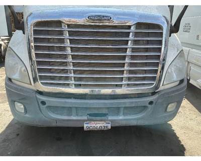 Freightliner Cascadia 113 Front Bumper for a Freightliner CASCADIA