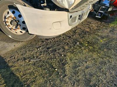 Freightliner Cascadia 125 Front Bumper
