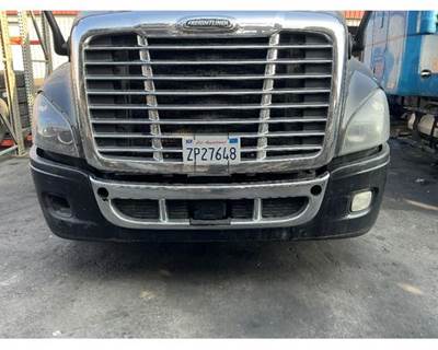 Freightliner Cascadia 125 Front Bumper for a Freightliner CASCADIA