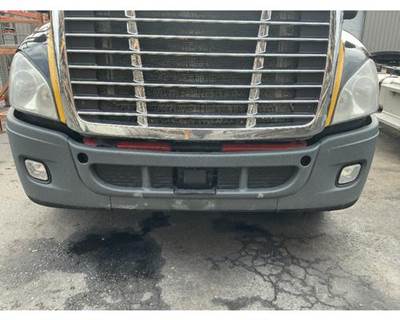 Freightliner Cascadia 125 Front Bumper for a Freightliner CASCADIA