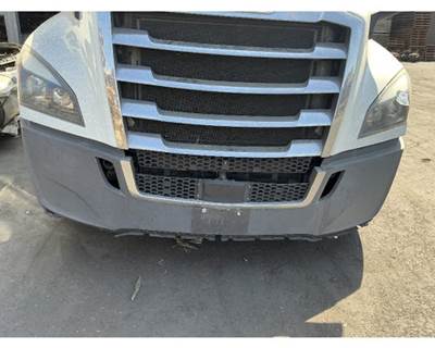 Freightliner Cascadia 126 Front Bumper for a Freightliner CASCADIA