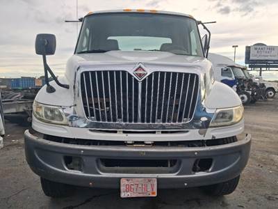 International DuraStar 4400 Front Bumper for a International 4400
