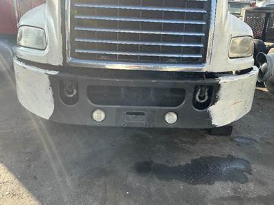 Mack Pinnacle CXU612 Front Bumper for a Mack CXU612