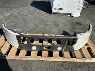 Mack Pinnacle CXU612 Front Bumper for a Mack CXU612