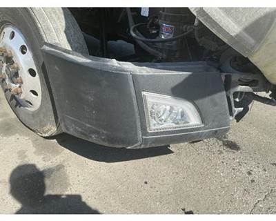 Volvo VNL Right Front Bumper