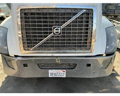 Volvo VNL Front Bumper
