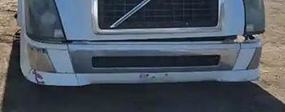 Volvo VNL670 Front Bumper