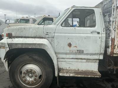 Ford F-700 Cab Assembly for a Ford F700