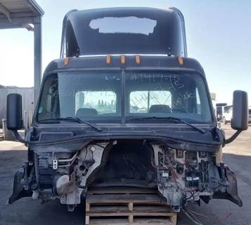 Freightliner Cascadia 113 Cab Assembly