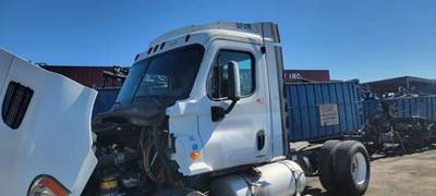 Freightliner Cascadia 113 Cab Assembly