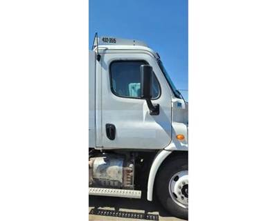 Freightliner Cascadia 113 Cab Assembly