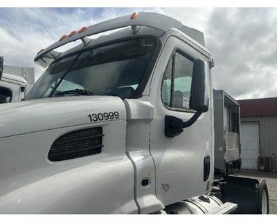 Freightliner Cascadia 113 Cab Assembly for a Freightliner CASCADIA