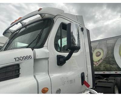 Freightliner Cascadia 113 Cab Assembly for a Freightliner CASCADIA