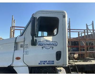 Freightliner Cascadia 113 Cab Assembly for a Freightliner CASCADIA