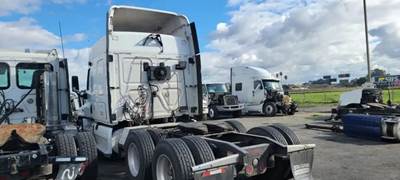 Freightliner Cascadia 125 Cab Assembly