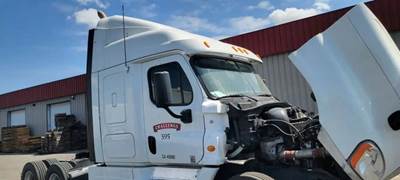 Freightliner Cascadia 125 Cab Assembly