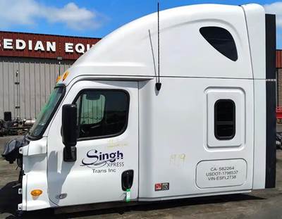 Freightliner Cascadia 125 Cab Assembly