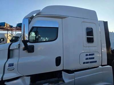 Freightliner Cascadia 125 Cab Assembly