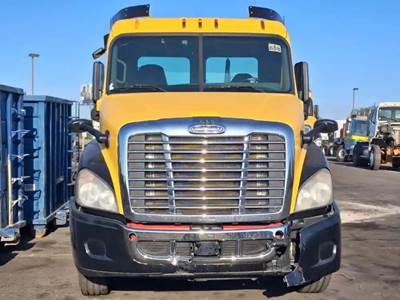 Freightliner Cascadia 125 Cab Assembly
