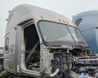 Freightliner Cascadia 125 Cab Assembly
