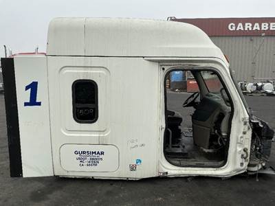 Freightliner Cascadia 125 Cab Assembly