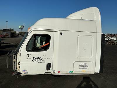 Freightliner Cascadia 125 Cab Assembly