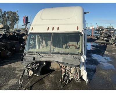 Freightliner Cascadia 125 Cab Assembly