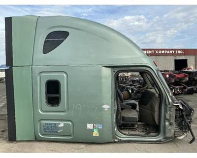 Freightliner Cascadia 125 Cab Assembly