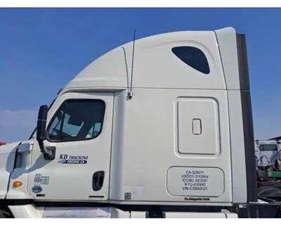 Freightliner Cascadia 125 Cab Assembly