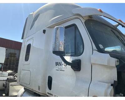 Freightliner Cascadia 125 Cab Assembly for a Freightliner CASCADIA