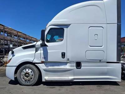 Freightliner Cascadia 126 Cab Assembly