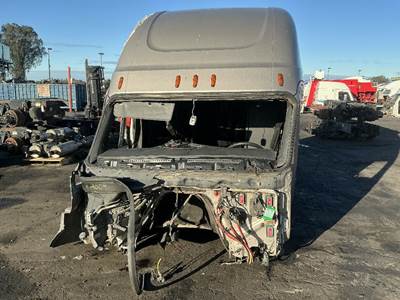 Freightliner Cascadia 126 Cab Assembly