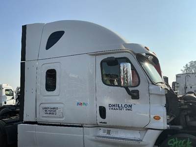 Freightliner Cascadia 126 Cab Assembly for a Freightliner CASCADIA