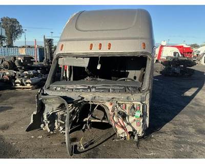 Freightliner Cascadia 126 Cab Assembly