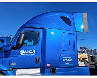Freightliner Cascadia 126 Cab Assembly