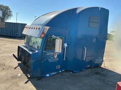 Freightliner FLD120 Cab Assembly