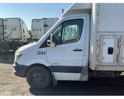 Freightliner Cab Assembly for a Freightliner SPRINTER 3500