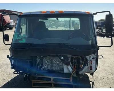 International 4400 Cab Assembly for a International DuraStar 4400